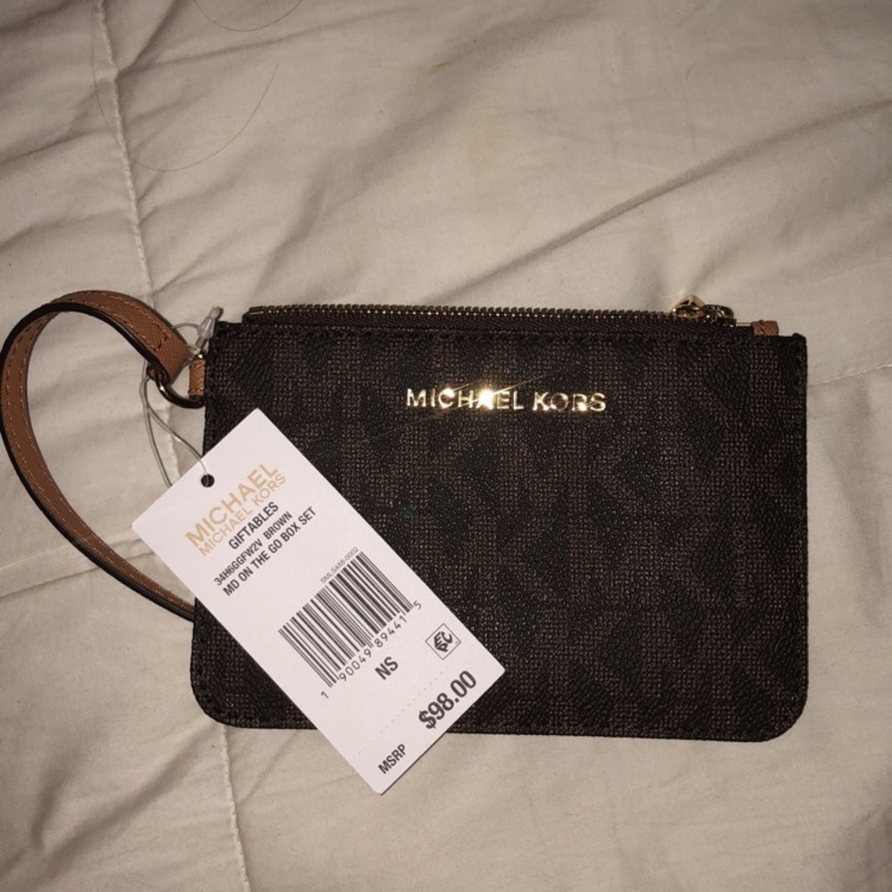 Wristlet